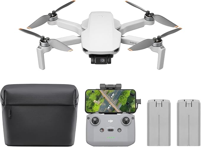 Weiße DJI Mini Drohne mit Kamera, Fernsteuerung, zwei Akkus und Transporttasche